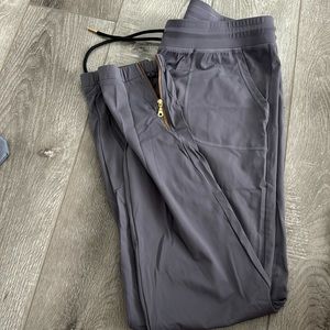 Zyia Gray peak long zipper pants size XL